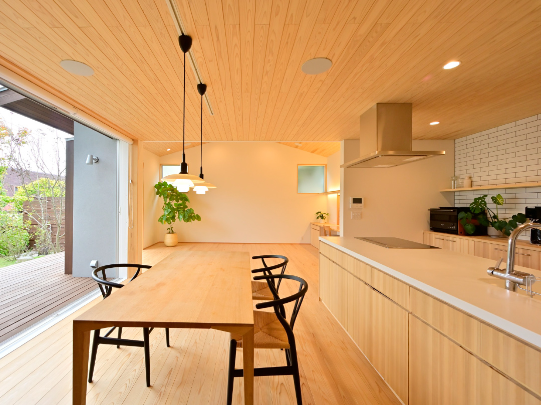 作品ギャラリー39「家族のくつろぎの間・仕事をする間のある住まい」